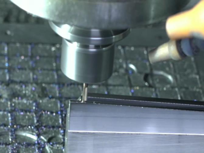 大型注塑模具加工