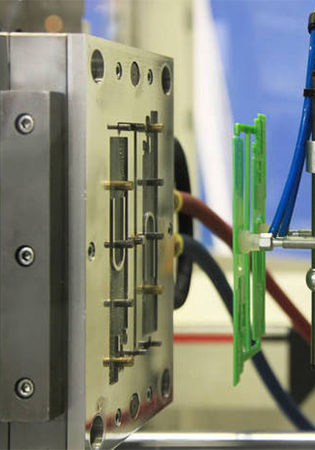 进行深圳精密模具加工容易犯哪些错误